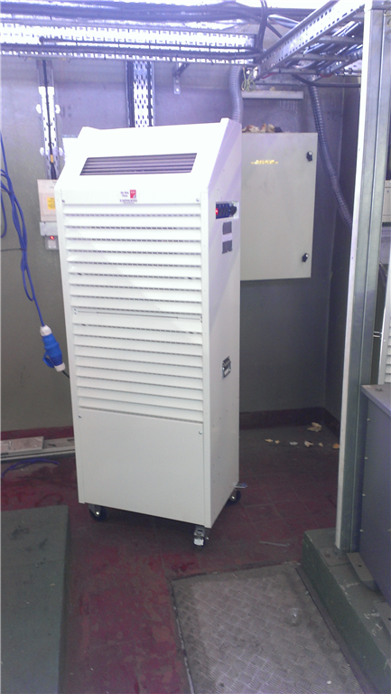 CAS-Hire introduces our PWCSA50 heavy duty 15kw single phase 230v 32amp water cooled portable split air conditioner. Hire for £495.00 per week ex carriage &  vat.View on our website for details
 Gallery Image