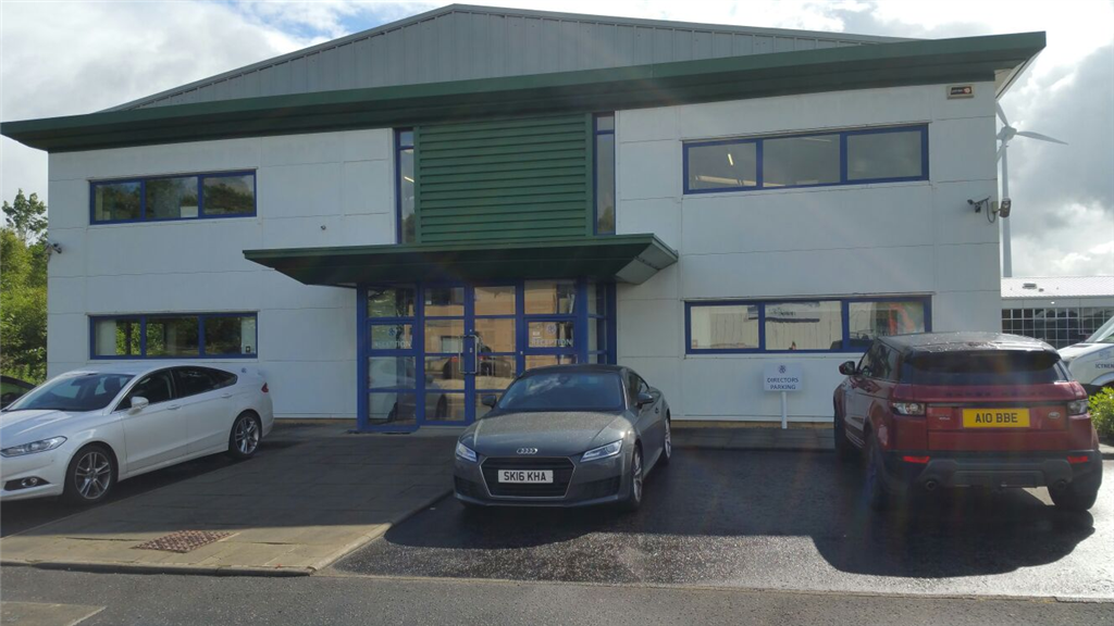 Commercial building with no cavity wall insulation. Gallery Image