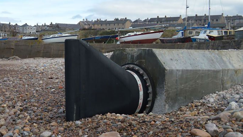TIDEFLEX S35-1 valve on shingle beach outfall, Scotland Gallery Image