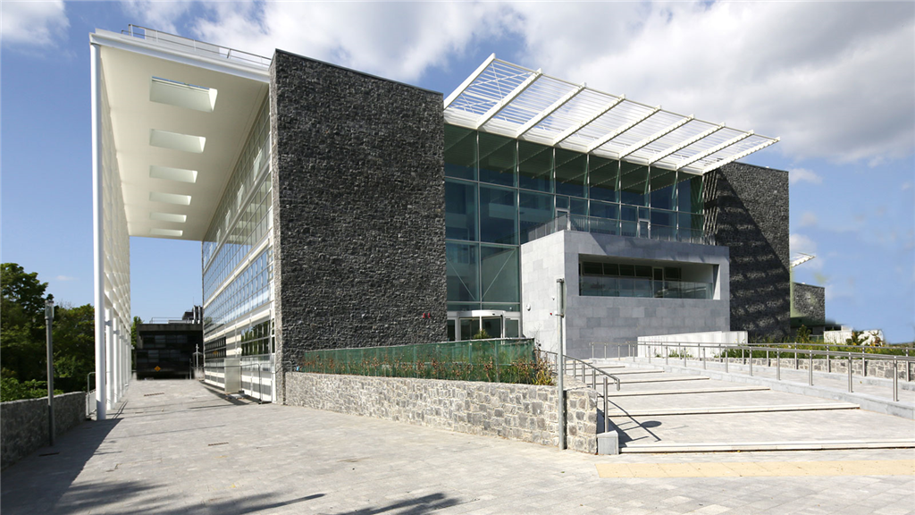 Human Biology Building, National University of Ireland, Galway  Gallery Image