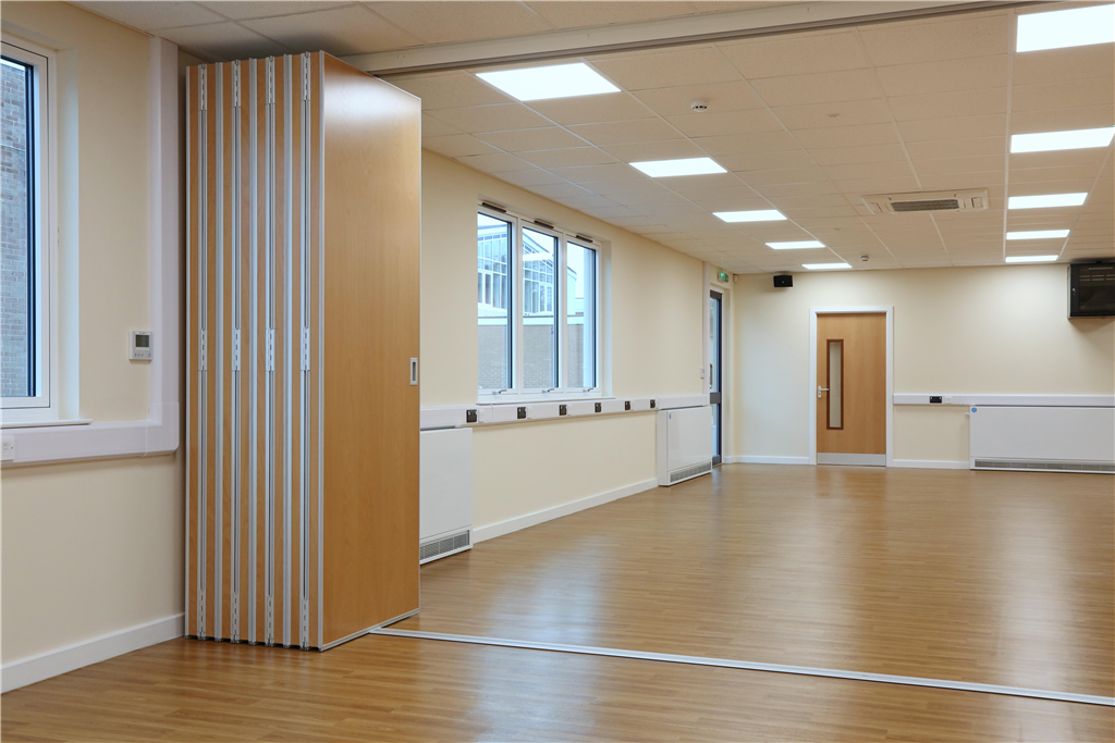 Moving Designs Ltd ~ sliding folding partition Gallery Image