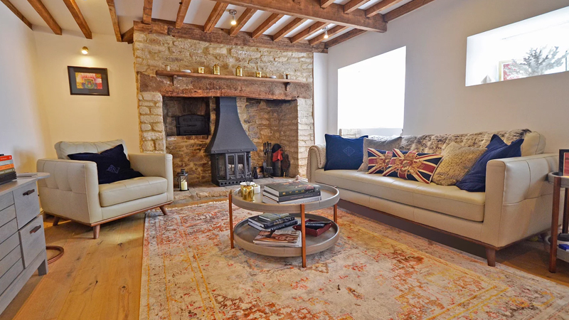 Luxury Cottage, Cotswold, Gloucestershire.  Gallery Image