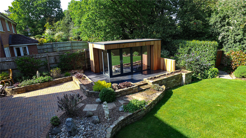 Lovely garden room  in St.Albans , Gallery Image